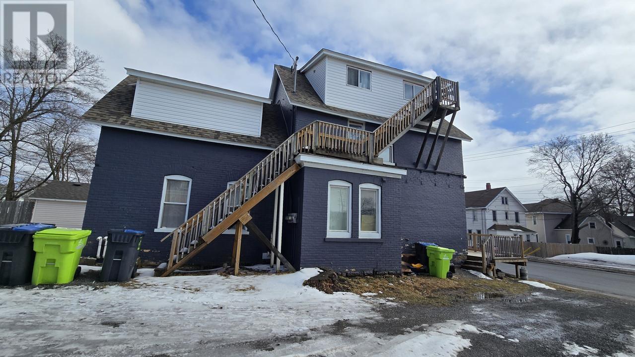 Homes for Sale Sault Ste. Marie 814 Wellington ST E