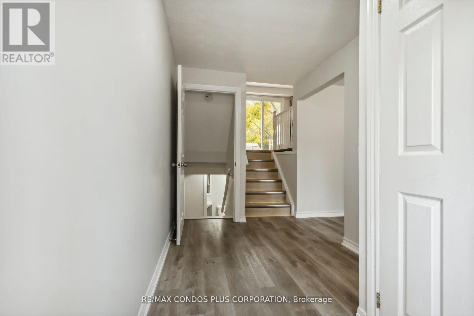 2 - 294 FERGUS AVENUE