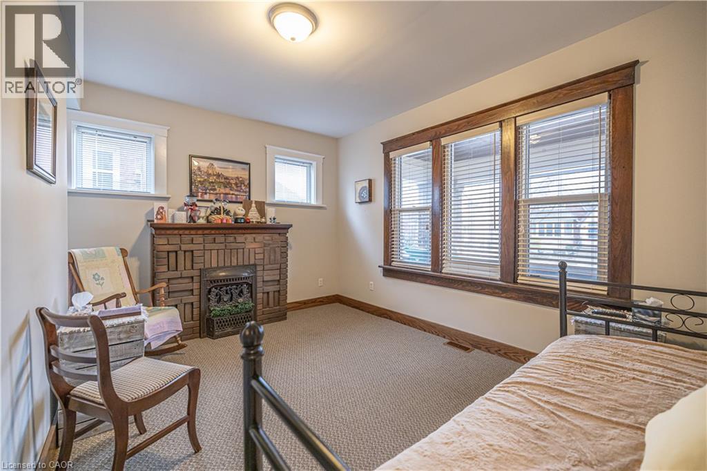 318 FREDERICK Street