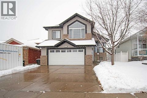49 Thornfield Close SE Airdrie AB T4A2K7