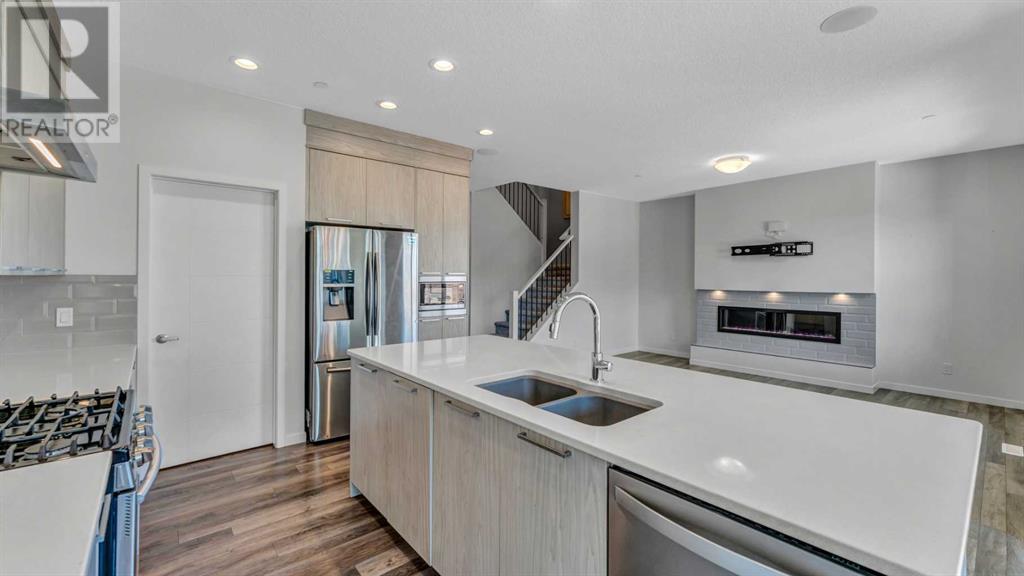 18 Howse Terrace NE