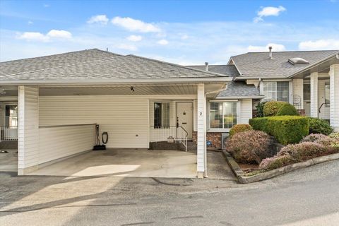 2 3055 TRAFALGAR STREET Abbotsford BC V2S7X8