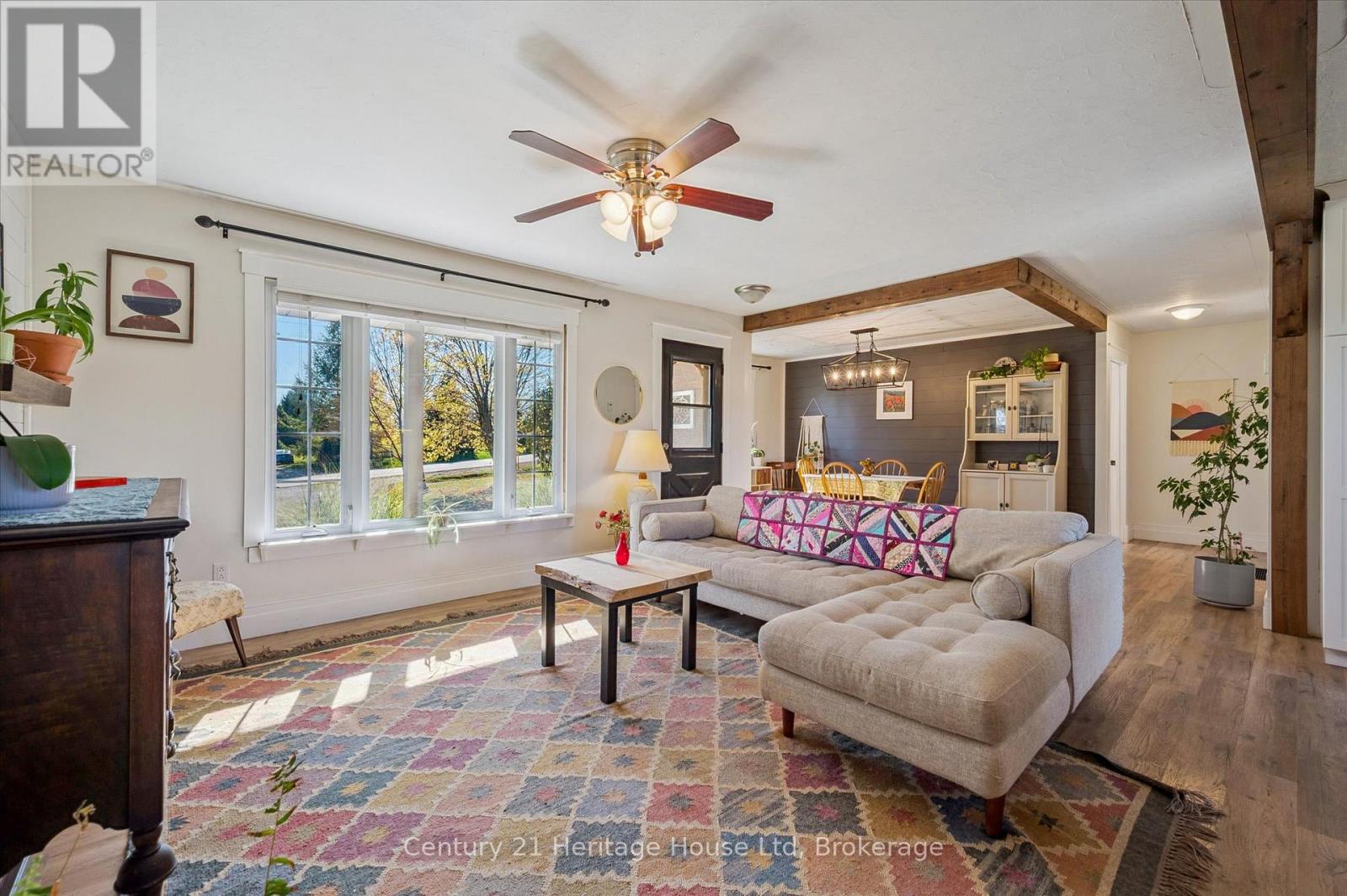 323135 DURHAM ROAD E