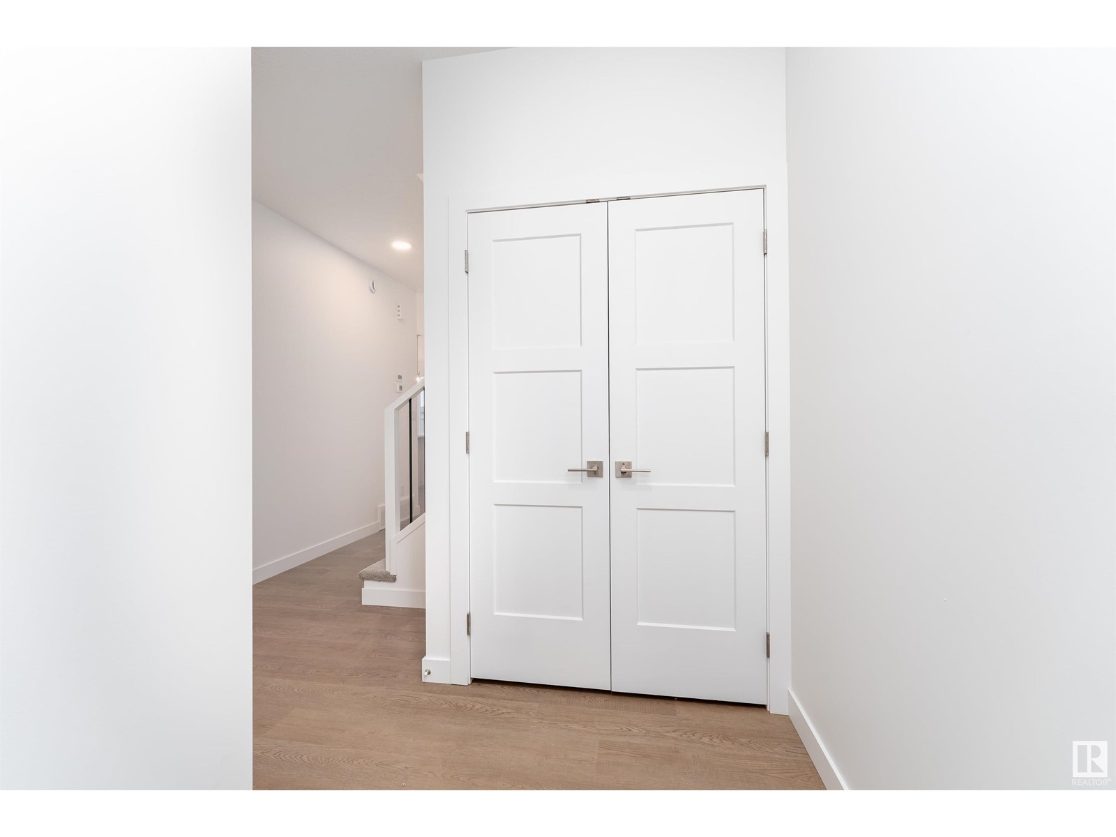 22128 94 AV NW