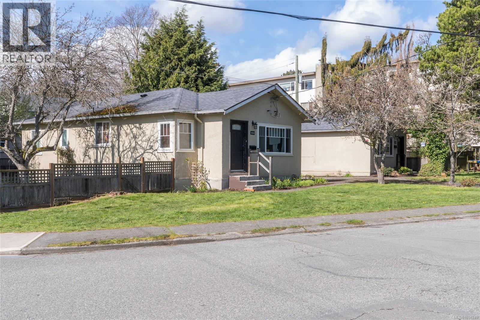 2442/2462 Eastdowne Rd