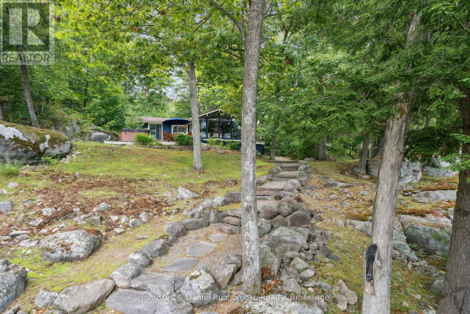 7-1490 JUDDHAVEN ROAD