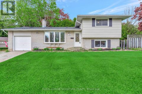 186 CEDARBRAE AVENUE Waterloo ON N2L4S5