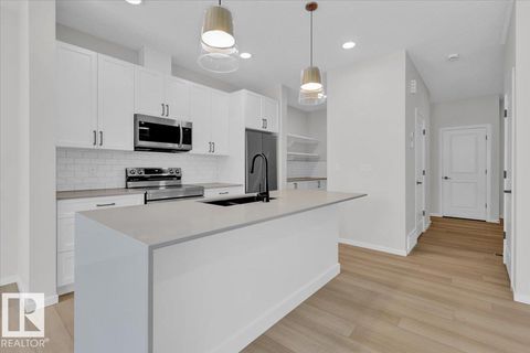 1142 SOUTH CREEK WD Stony Plain AB T7Z0J9