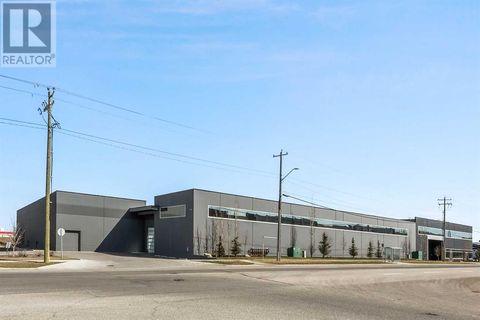 41 & 43, 1750 120 Avenue NE Calgary AB T3K2G3