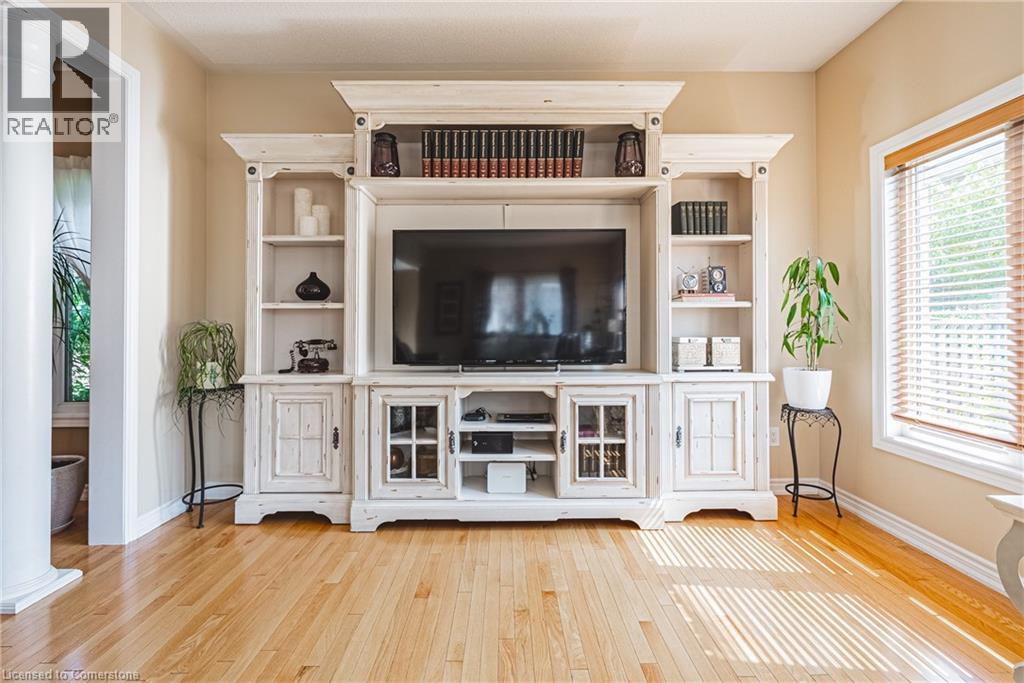 636 SERAFINI Crescent