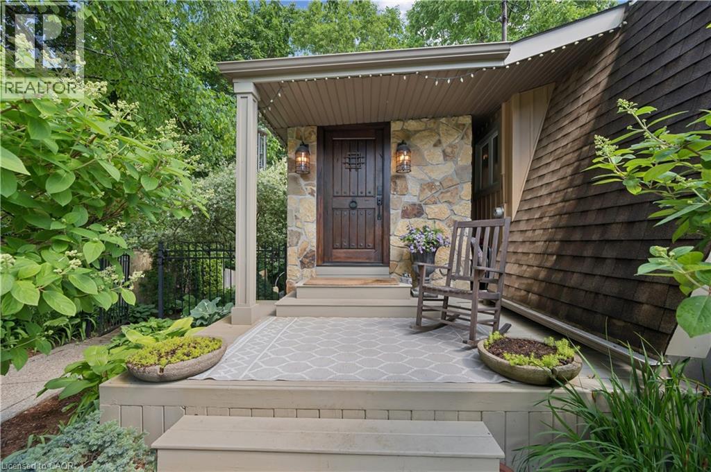130 BLENHEIM Road