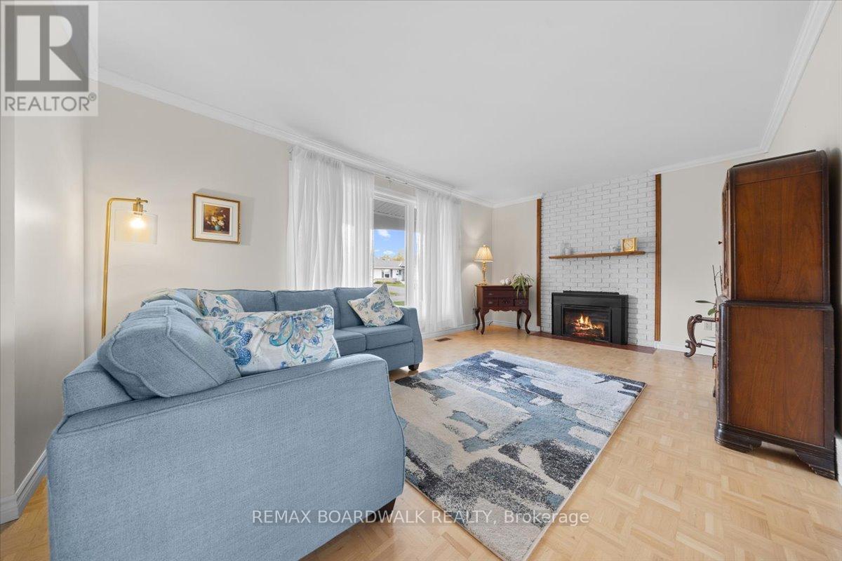 28 GLENMANOR DRIVE