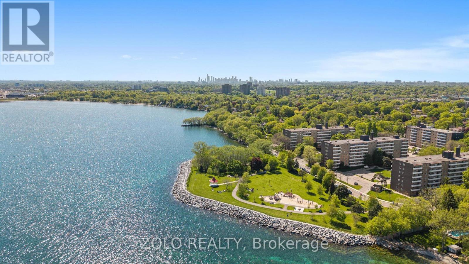 168A LAKE PROMENADE