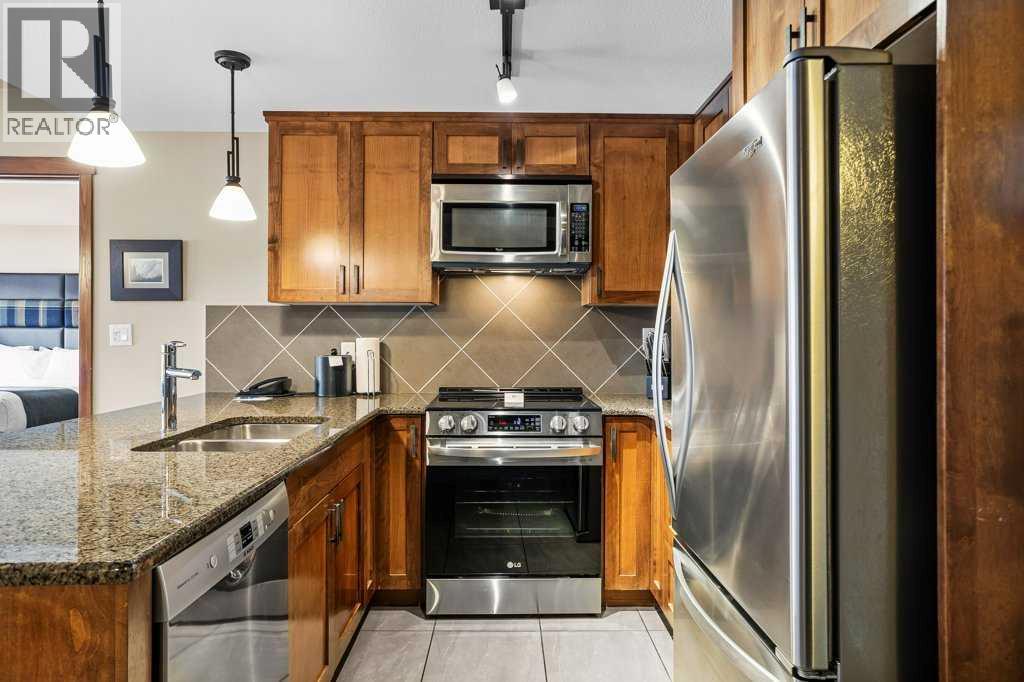 204, 30 Lincoln Park