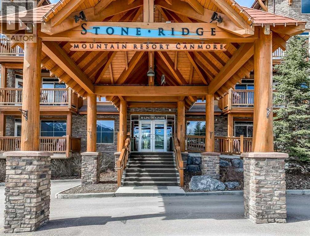 204, 30 Lincoln Park