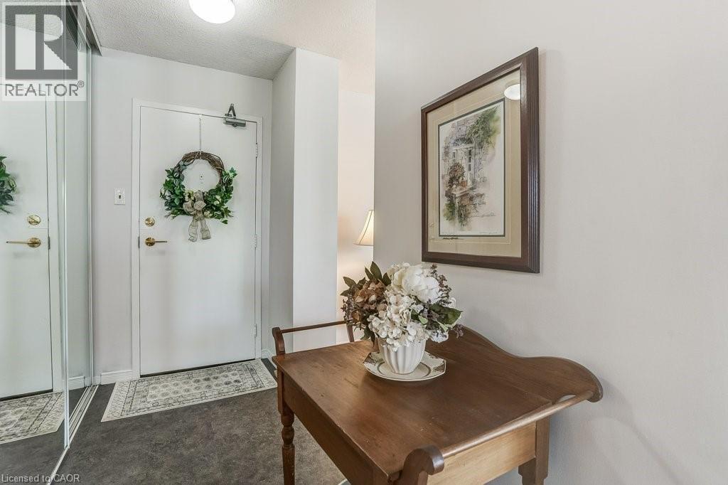 2055 UPPER MIDDLE Road Unit# 205