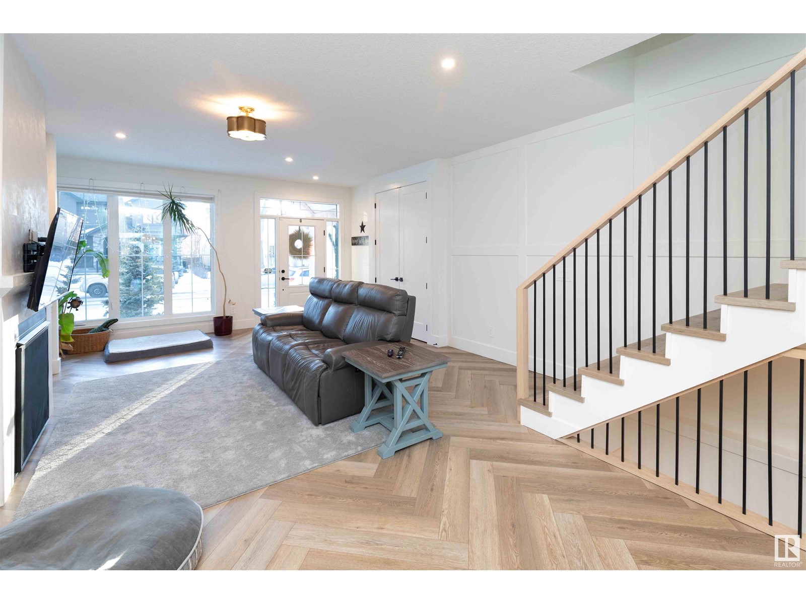 10822 128 ST NW