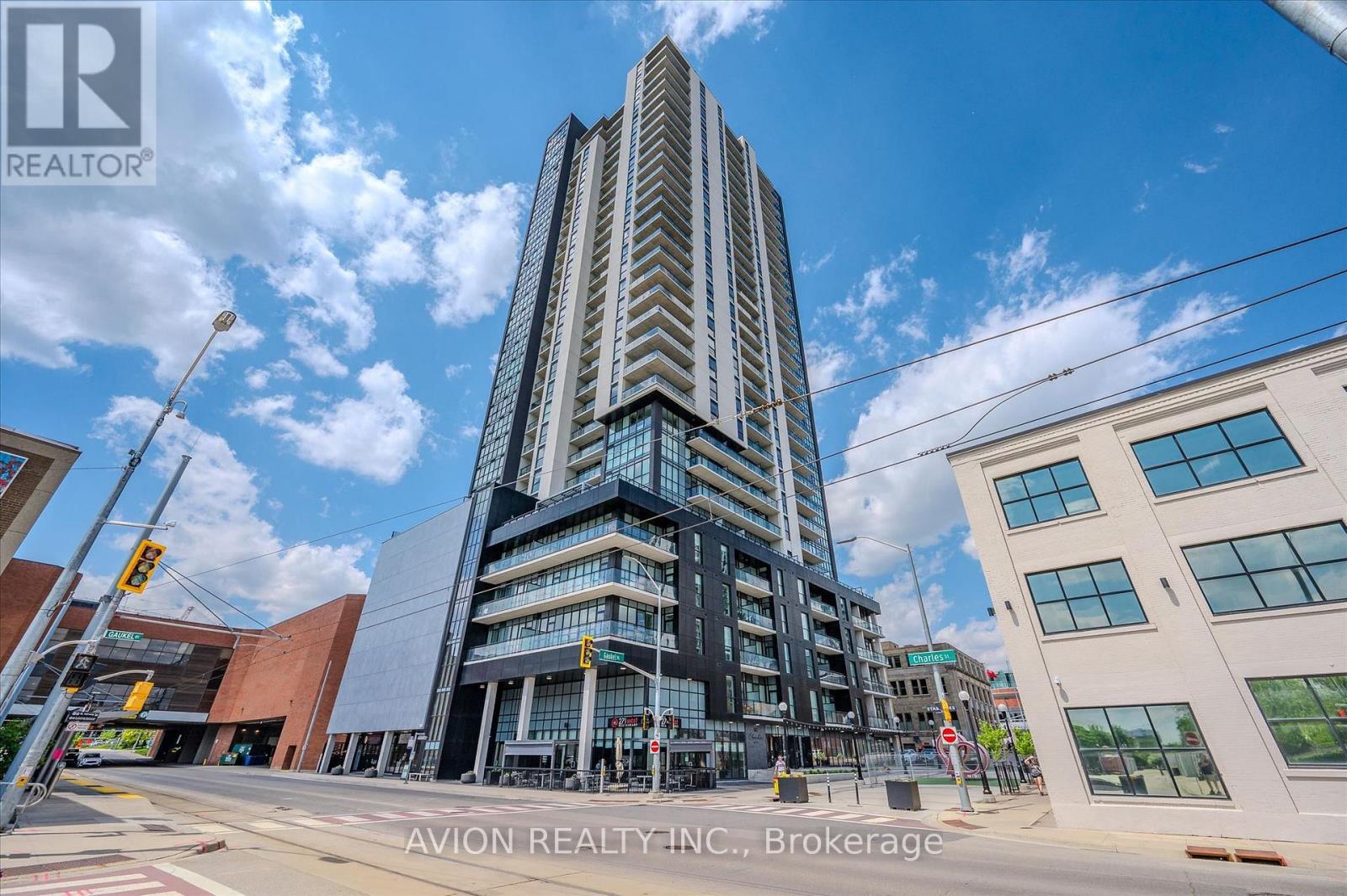 1602 - 60 CHARLES STREET W