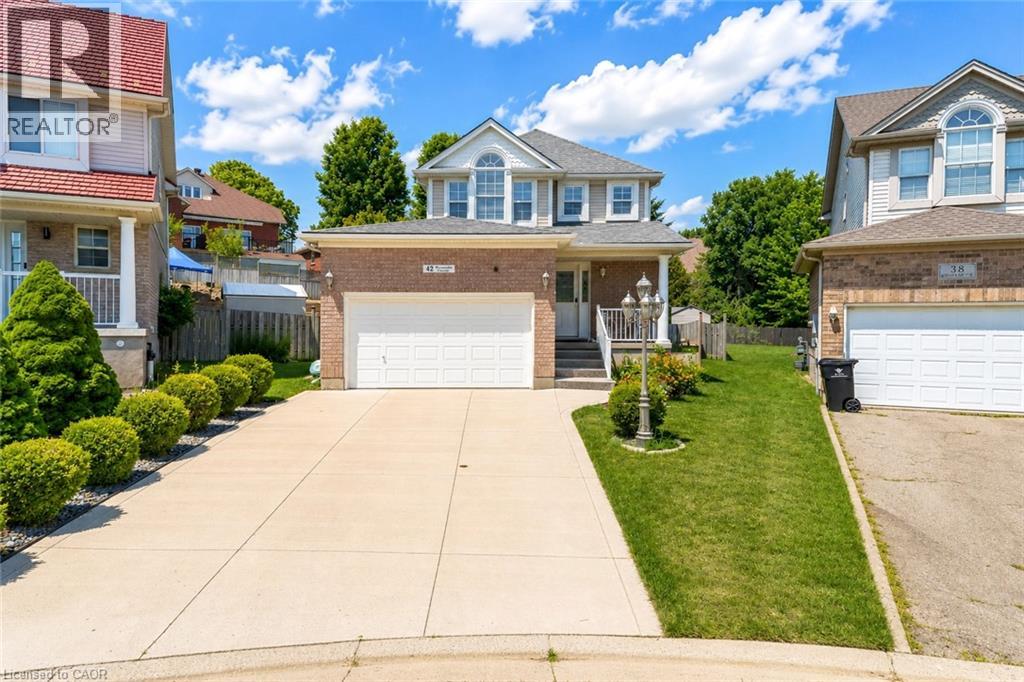42 BRIARMEADOW Crescent