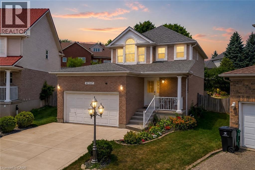 42 BRIARMEADOW Crescent
