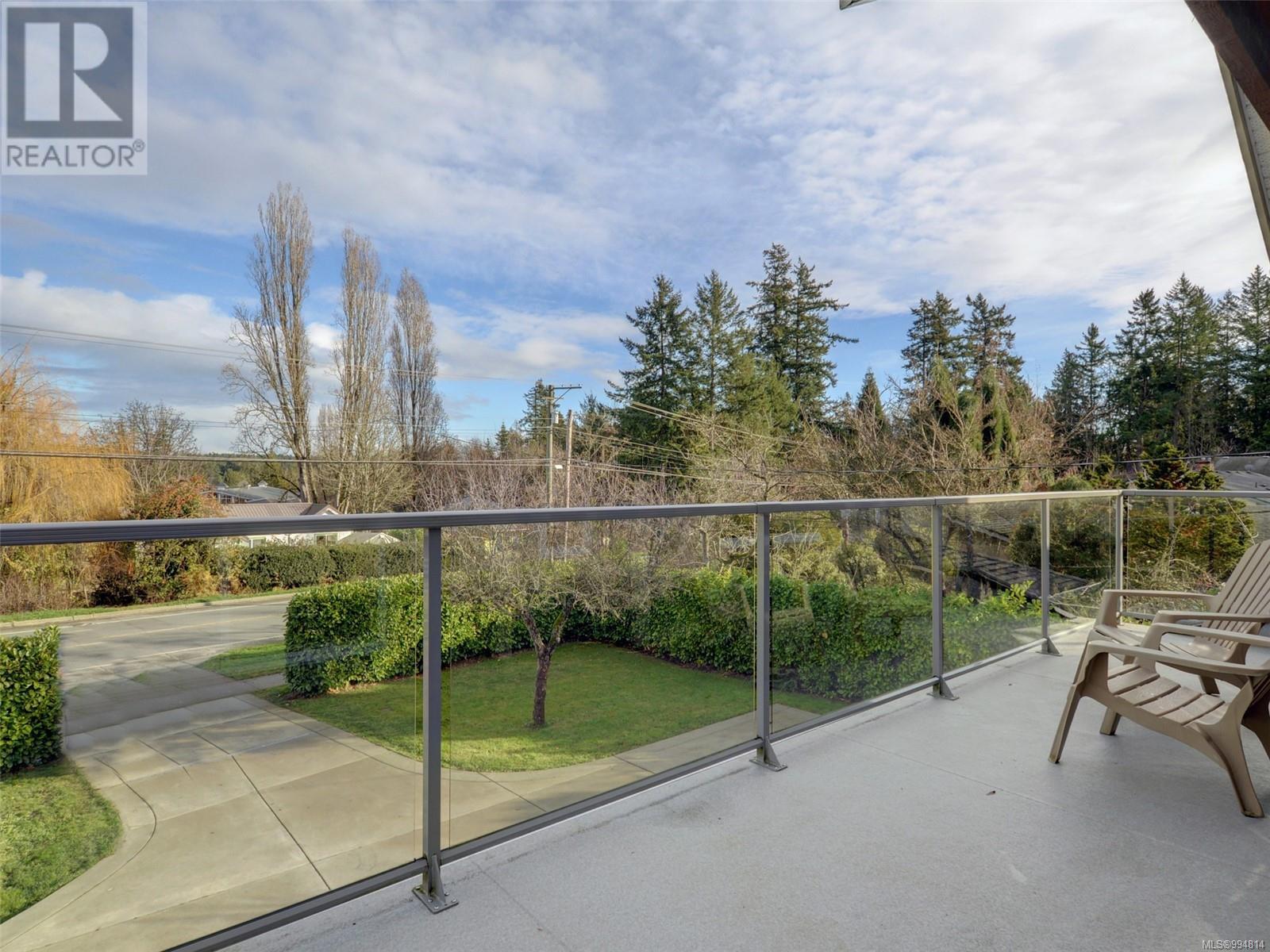 7224 East Saanich Rd