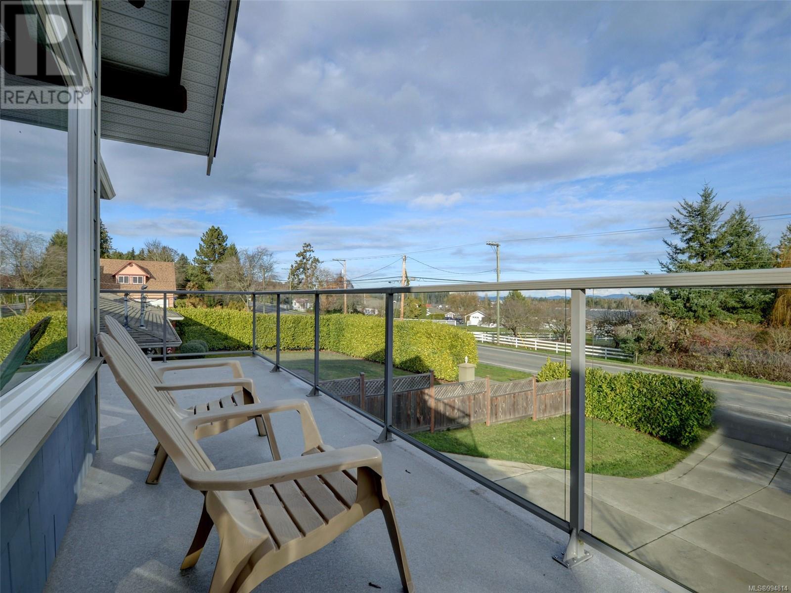 7224 East Saanich Rd