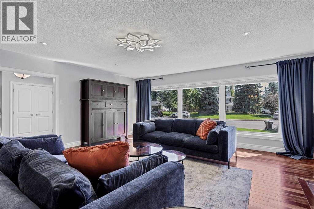 10907 Willowfern Drive SE