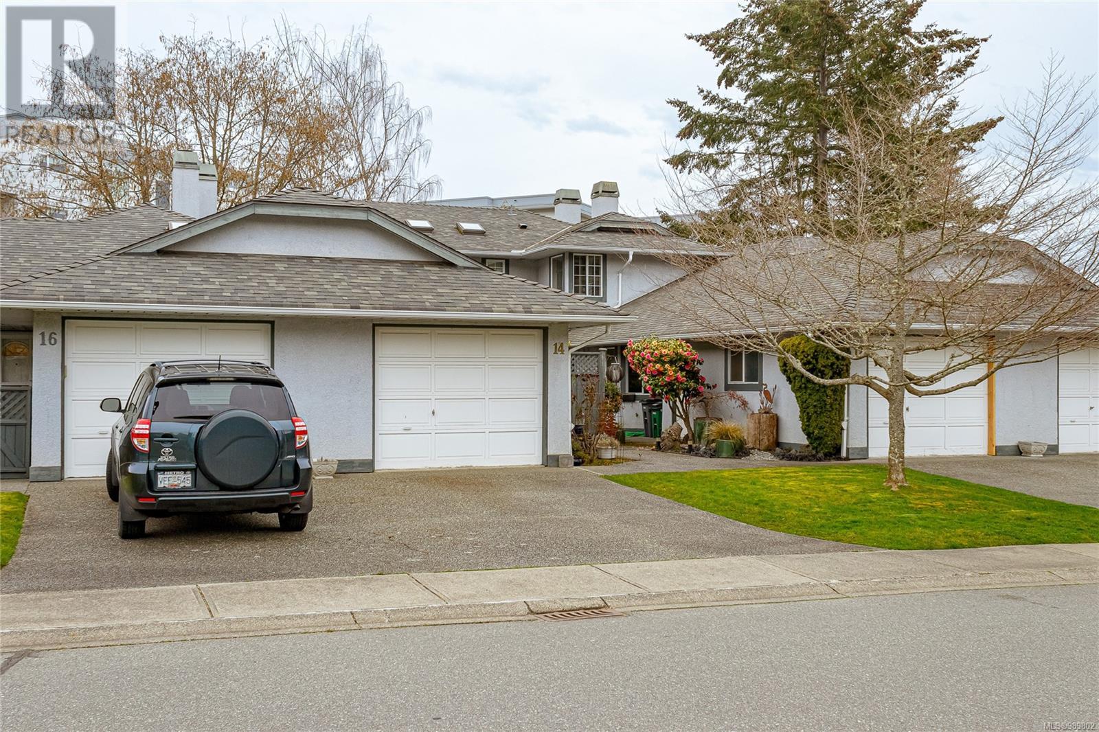 14 5110 Cordova Bay Rd
