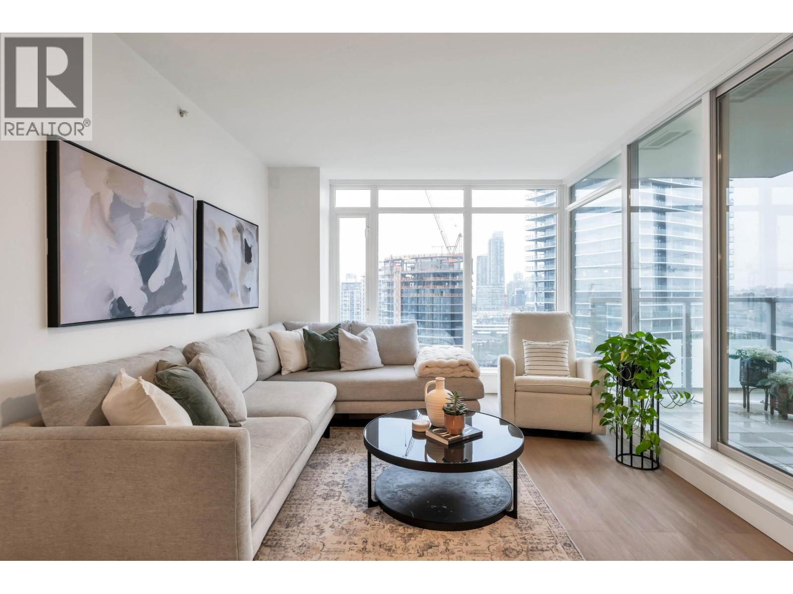 2201 2133 DOUGLAS ROAD