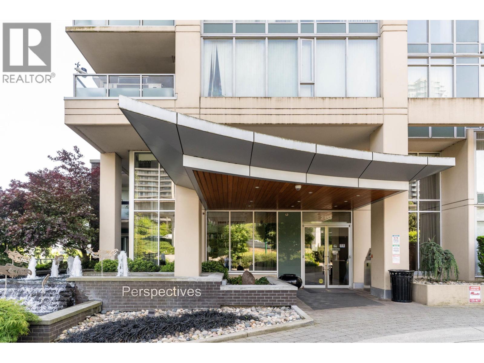 2201 2133 DOUGLAS ROAD