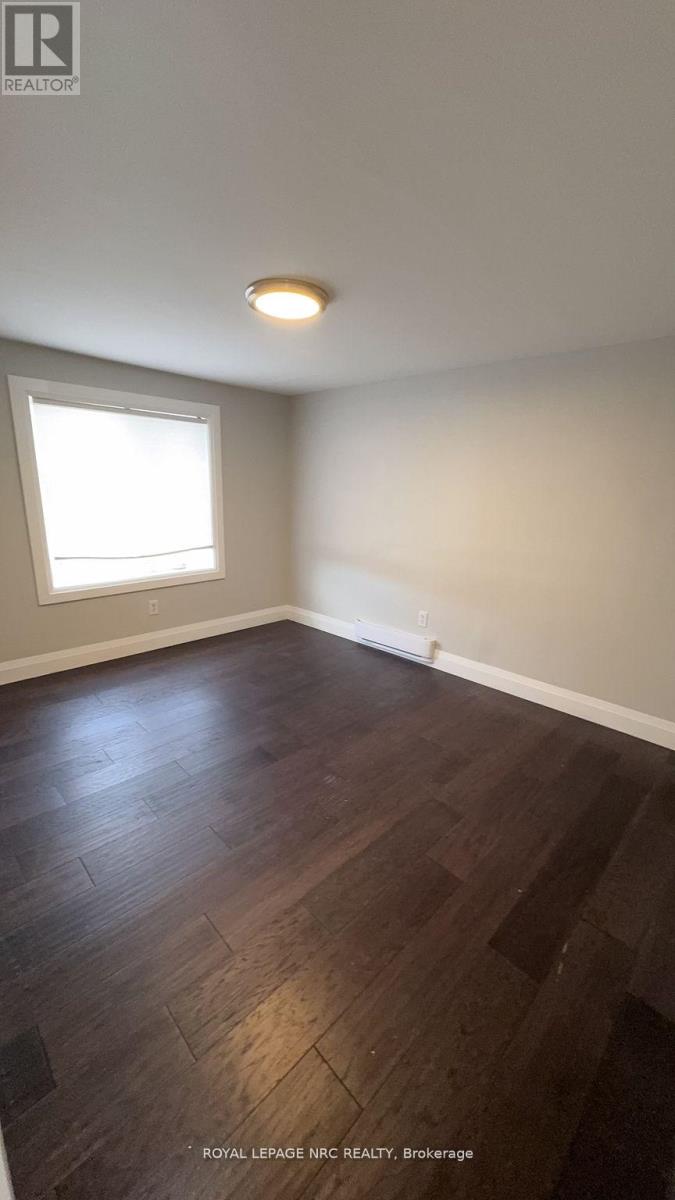 10 THOROLD ROAD