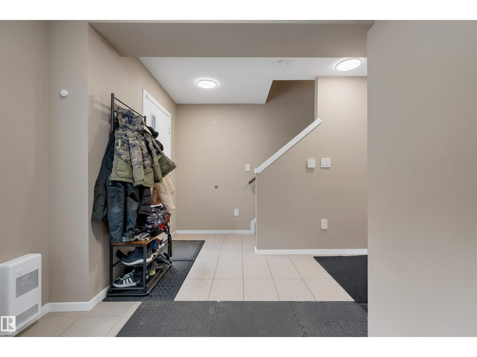 #47 1075 ROSENTHAL BV NW