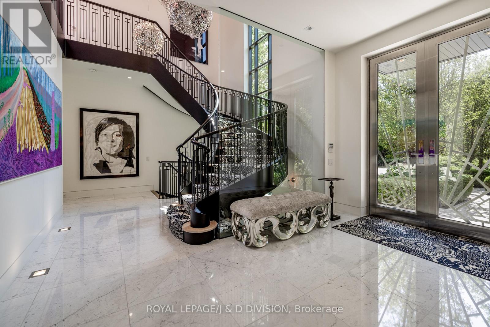 20 FOREST GLEN CRESCENT