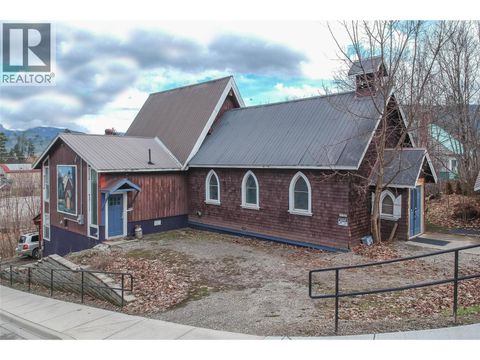 2193 Park Avenue Lumby BC V0E2G0