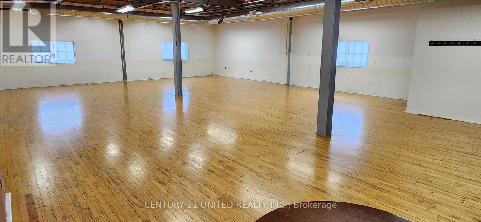 8 - 280 PERRY STREET