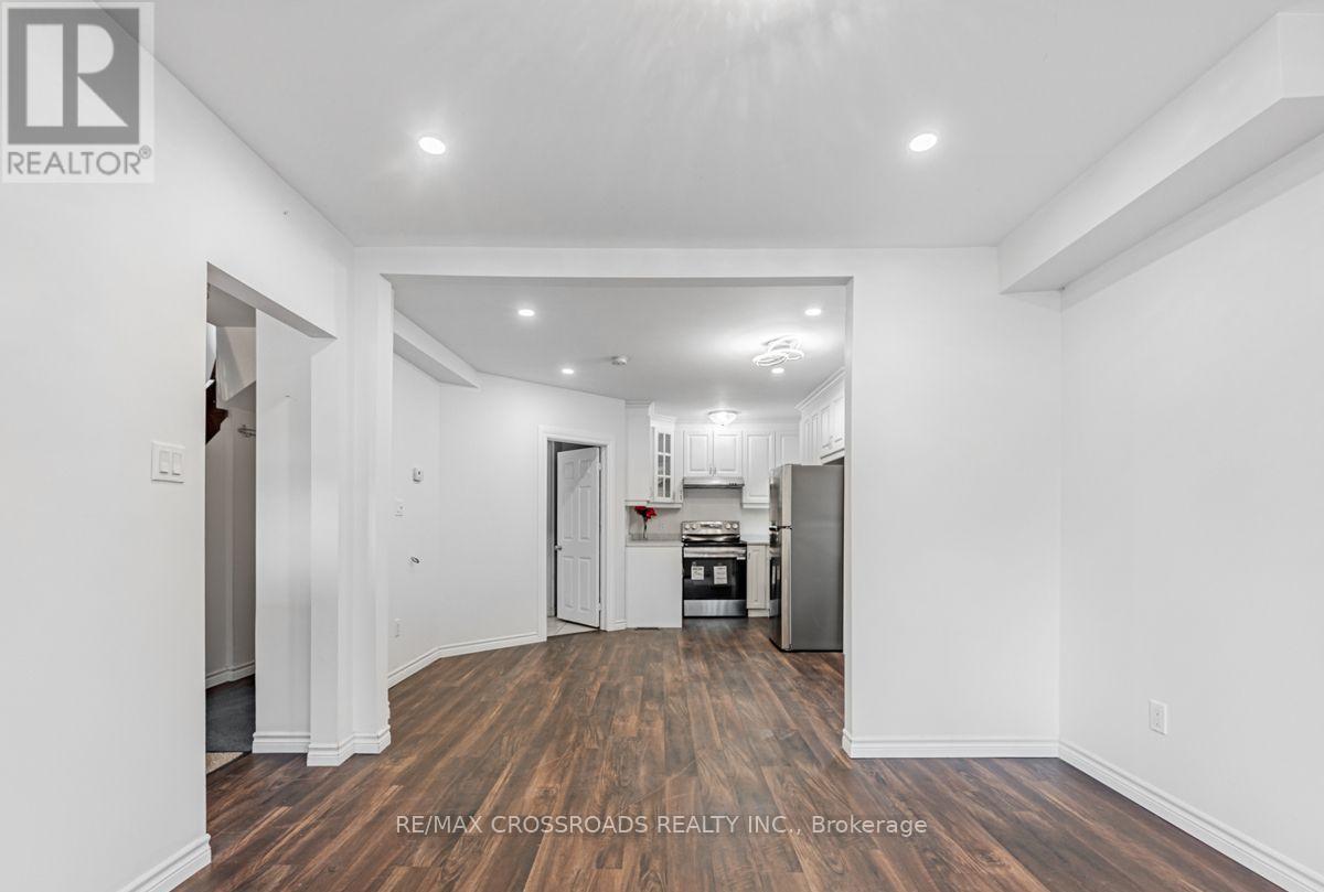 111 ELGIN STREET W