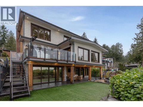 3298 RADCLIFFE AVENUE West Vancouver BC V7V1G6