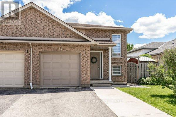 127 WALSH CRESCENT