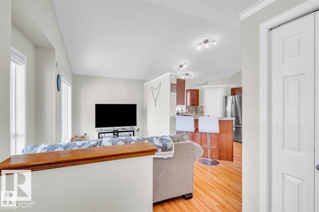 21223 92 AV NW