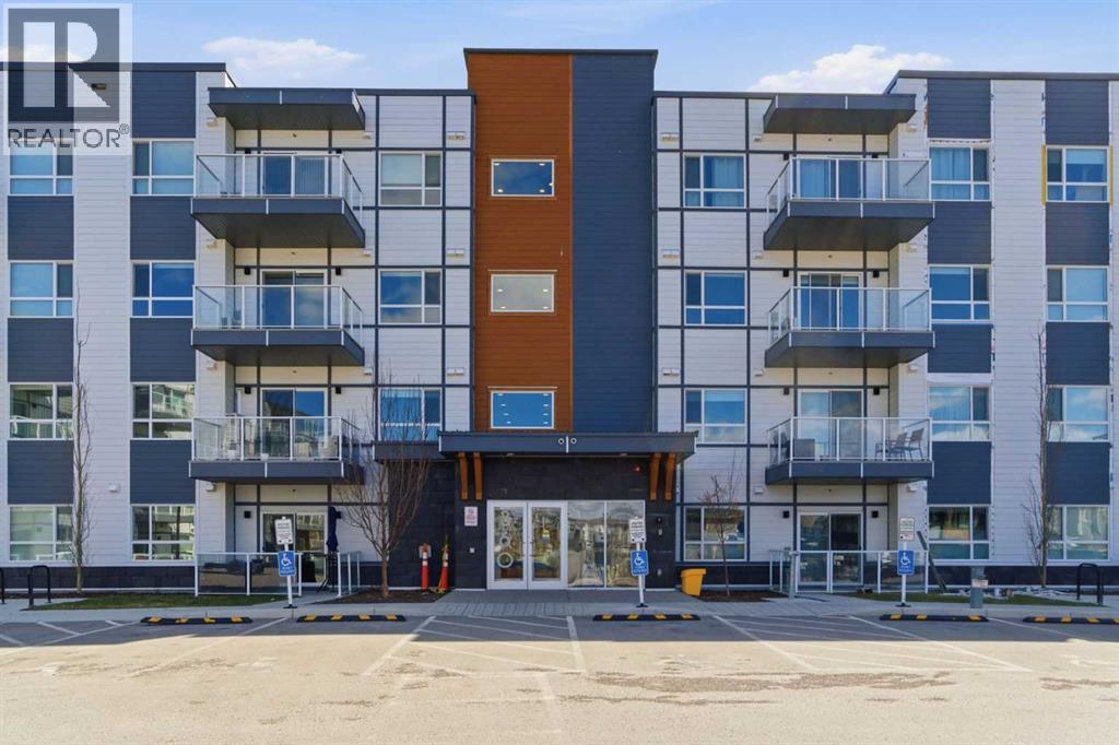 226, 360 Harvest Hills Way NE