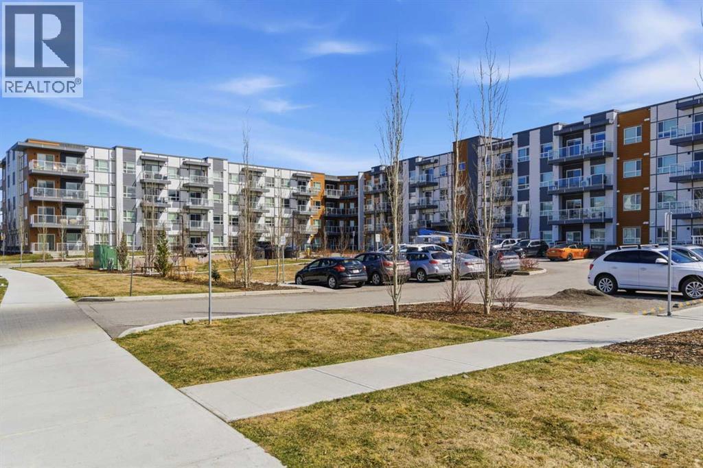 226, 360 Harvest Hills Way NE