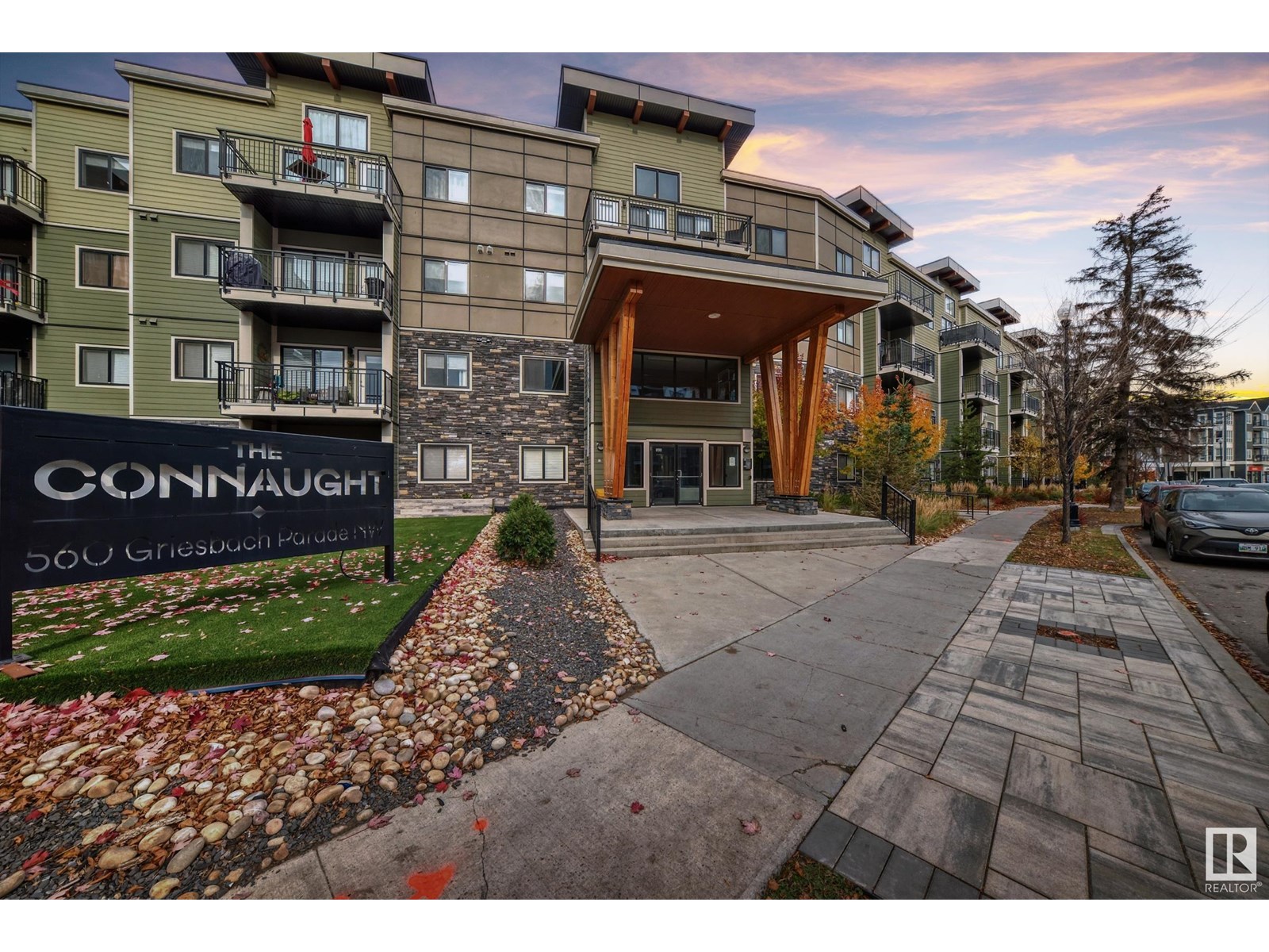 #134 560 GRIESBACH PARADE PR NW