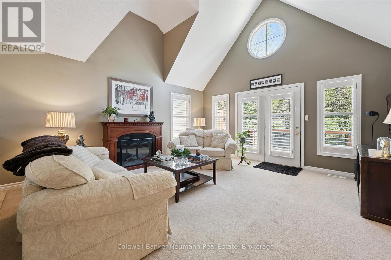 17 - 165 TERRAVIEW CRESCENT