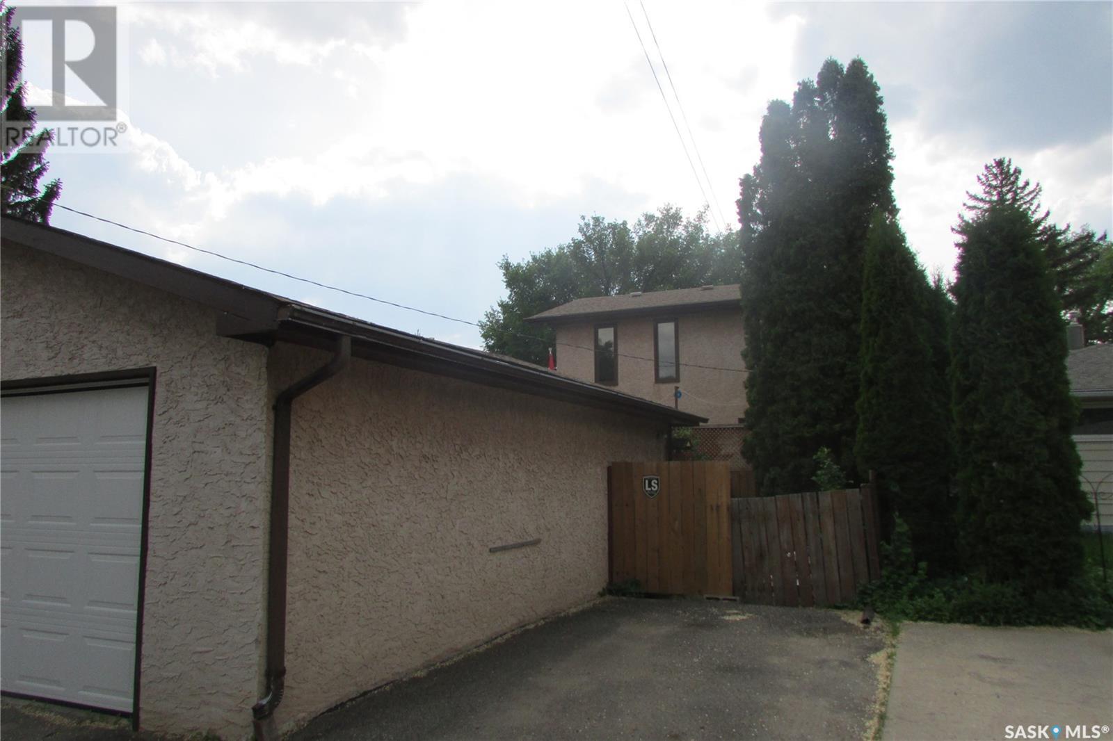 1451 Grace STREET
