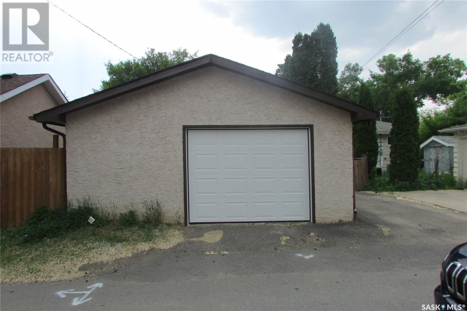 1451 Grace STREET