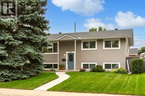 9919 Walrond Road SE Calgary AB T2J1M4