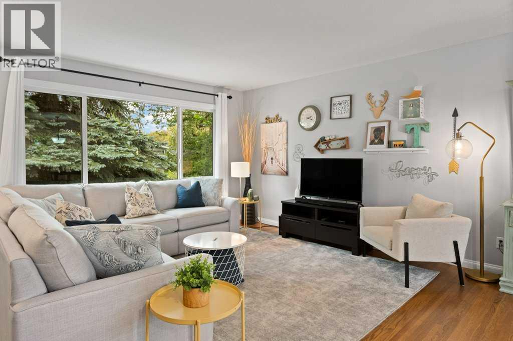 9919 Walrond Road SE