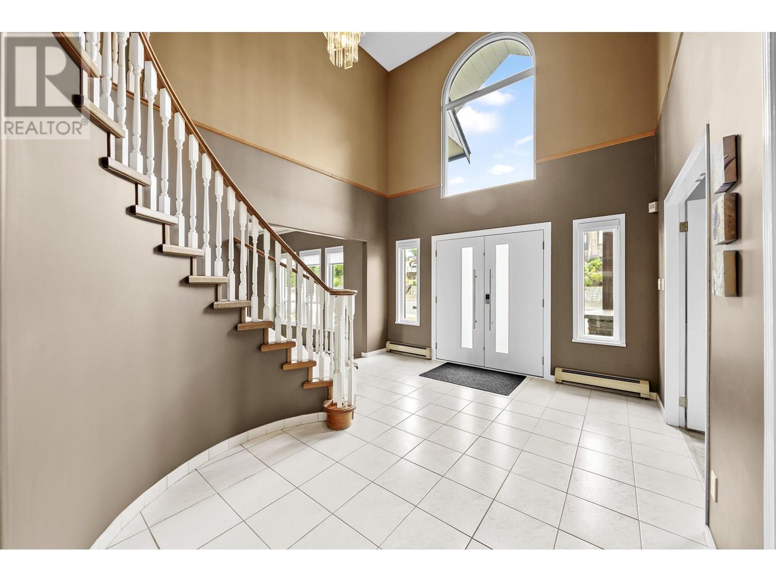 2288 LECLAIR DRIVE