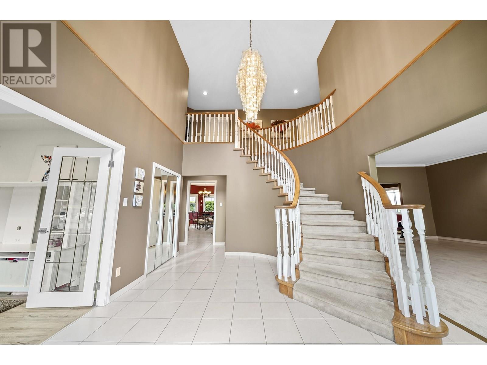 2288 LECLAIR DRIVE