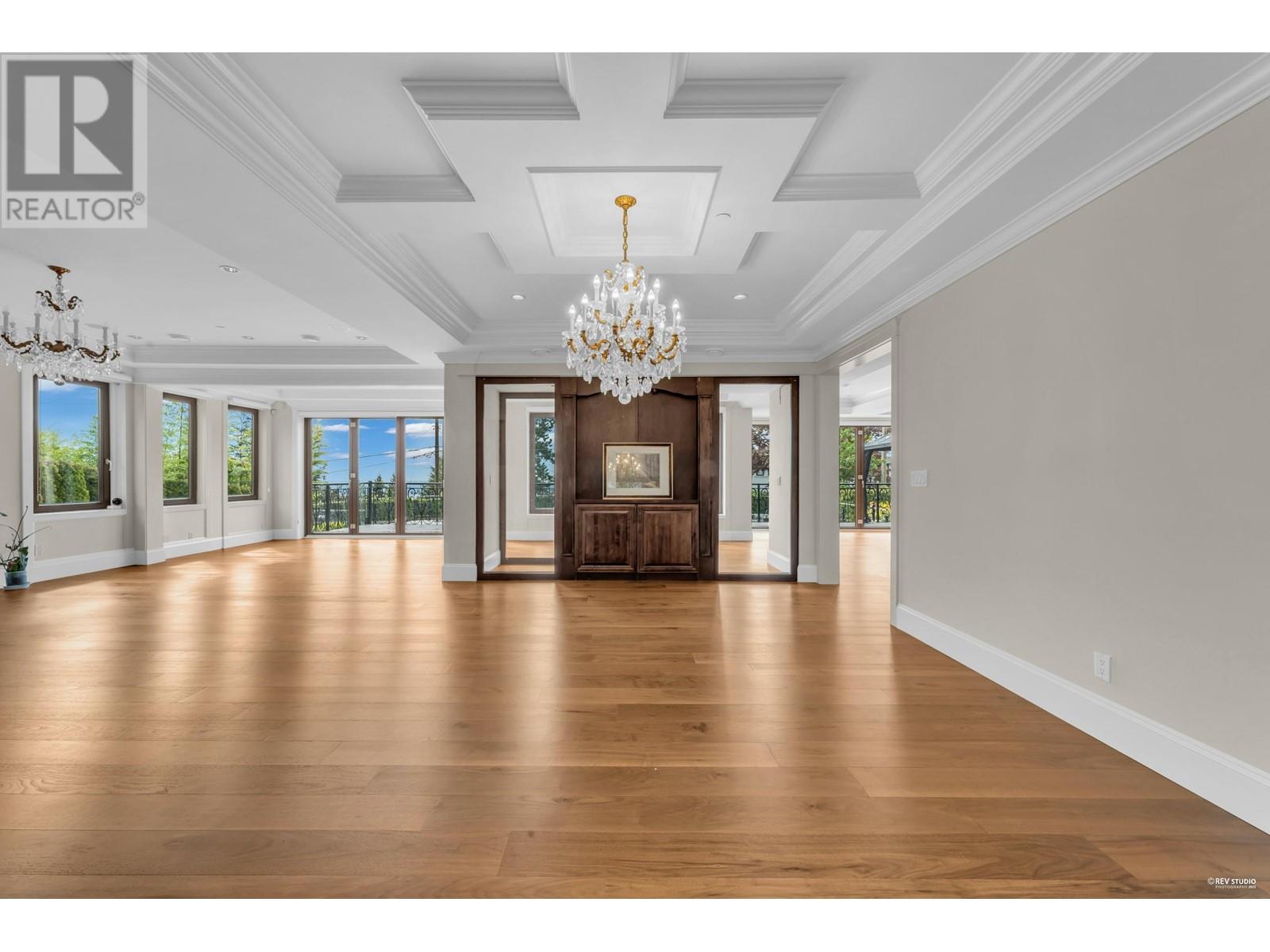 1118 CRESTLINE ROAD